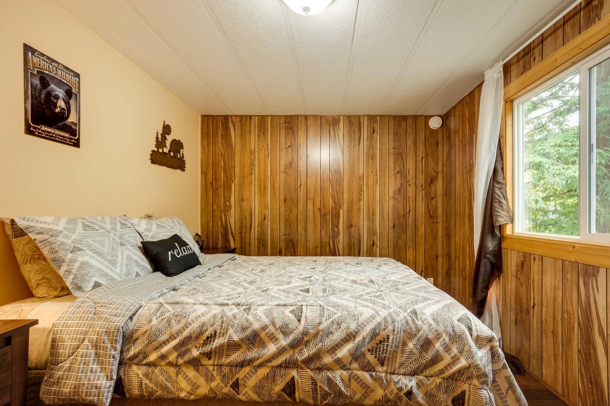 Brookings Home With Deck, Half Mi To Harris Beach! Extérieur photo